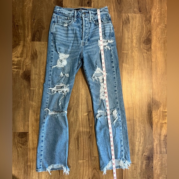 Hollister Ultra High-Rise Crop Vintage Straight Jeans, Size 1R/25 - Picture 6 of 7
